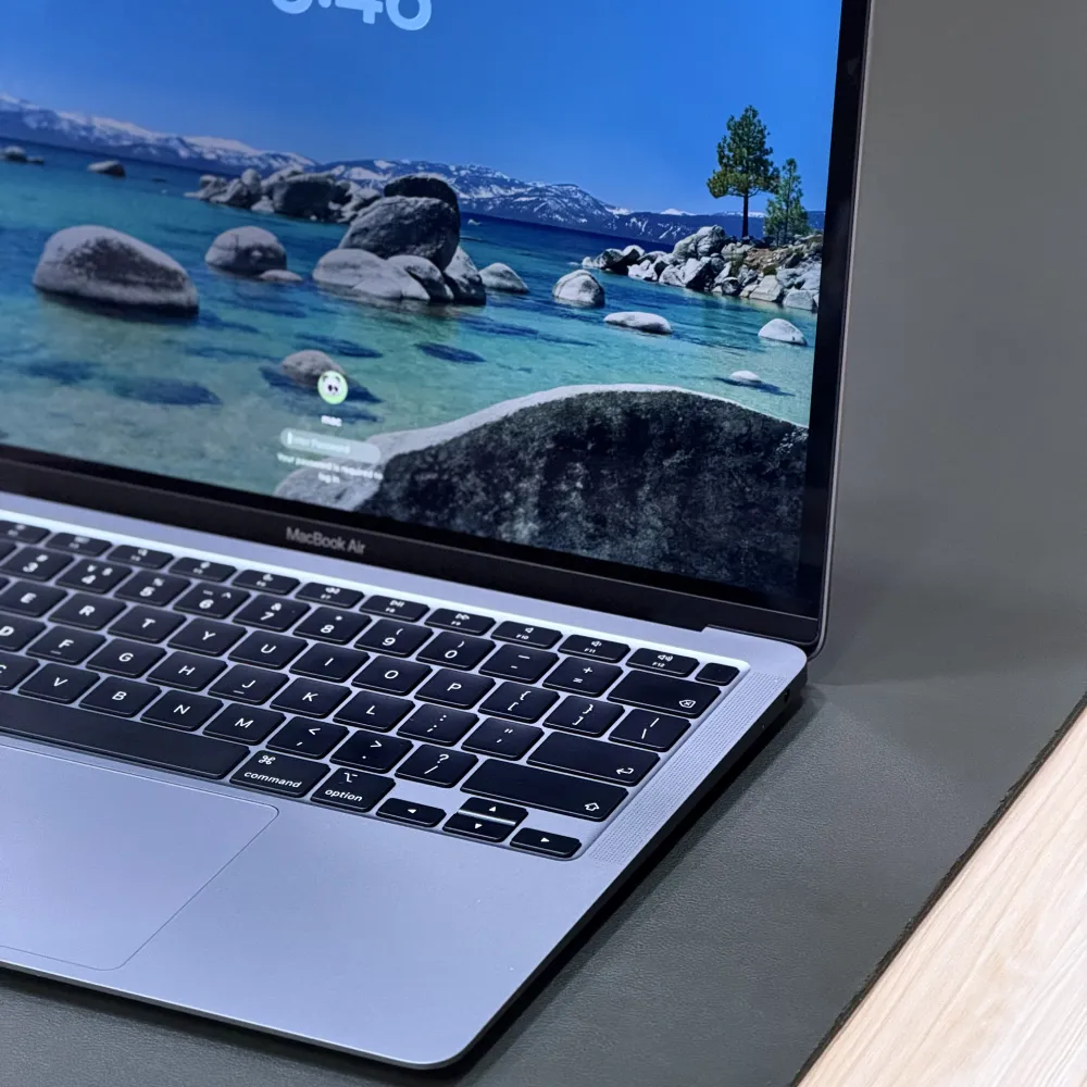 MacBook Air 13.3" M1 photo 5