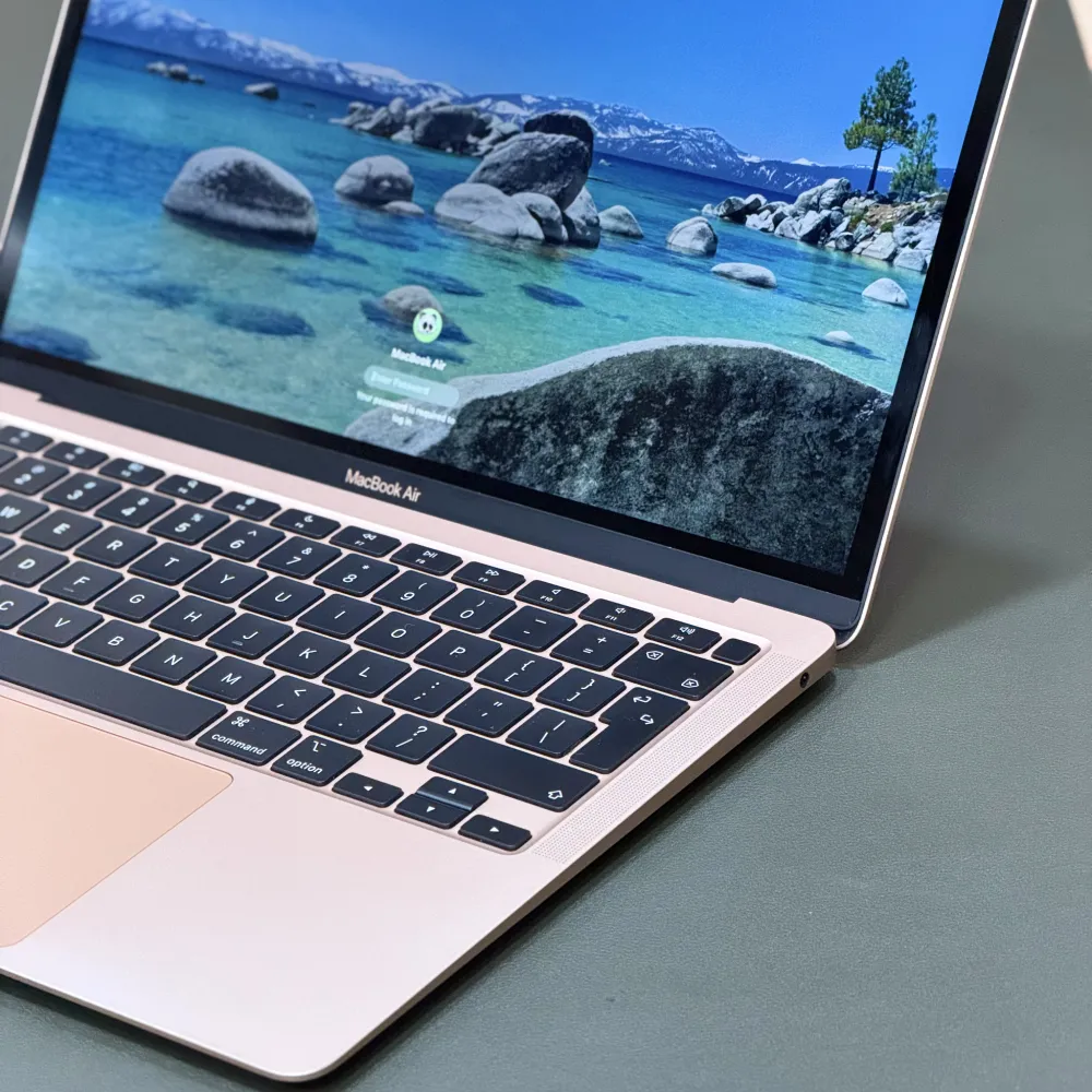 MacBook Air 13.3" M1 photo 5